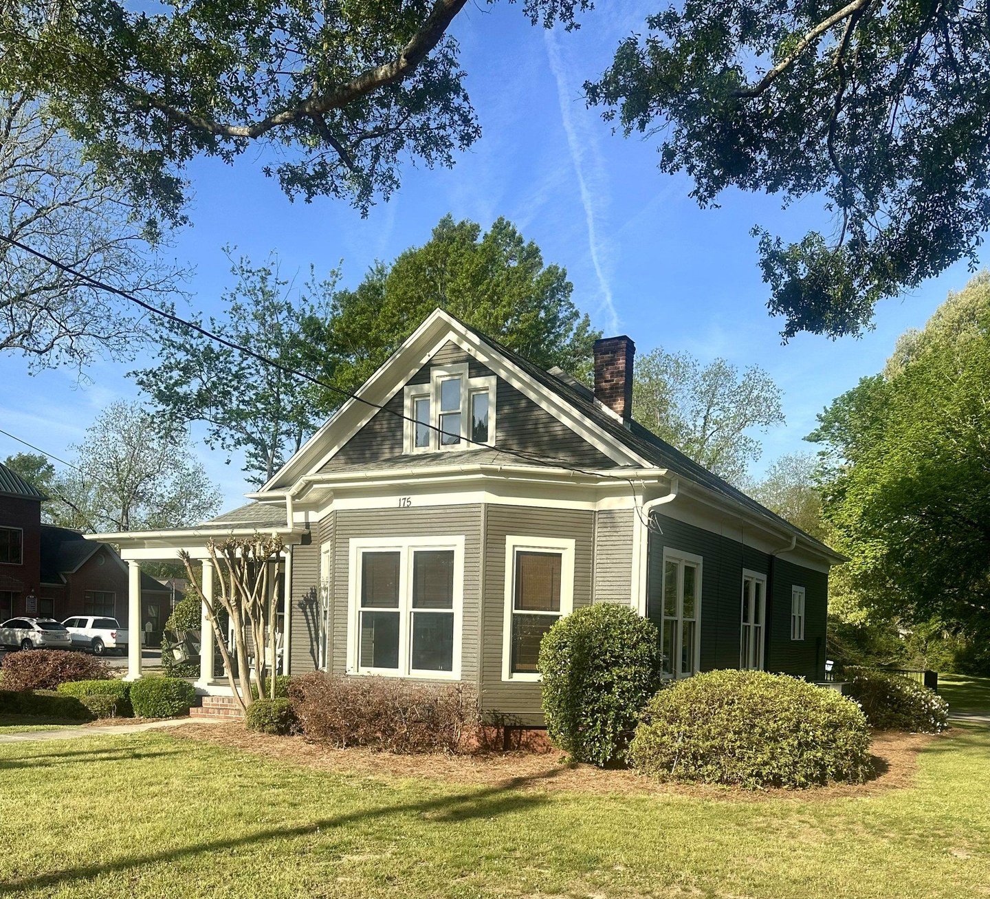Mane Street Hair studio building